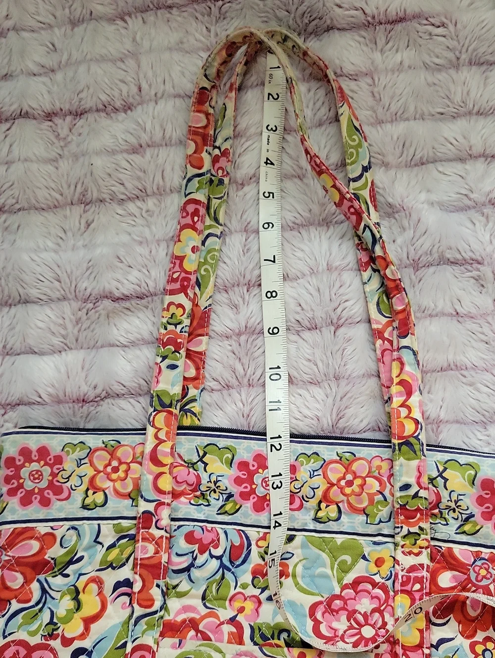 Vera Bradley Red Blue Yellow Large Vera Tote in Hope Garden Retired 2009 Pattern